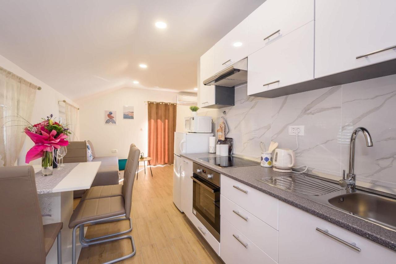 Bonaca Apartman Rogotin Kültér fotó