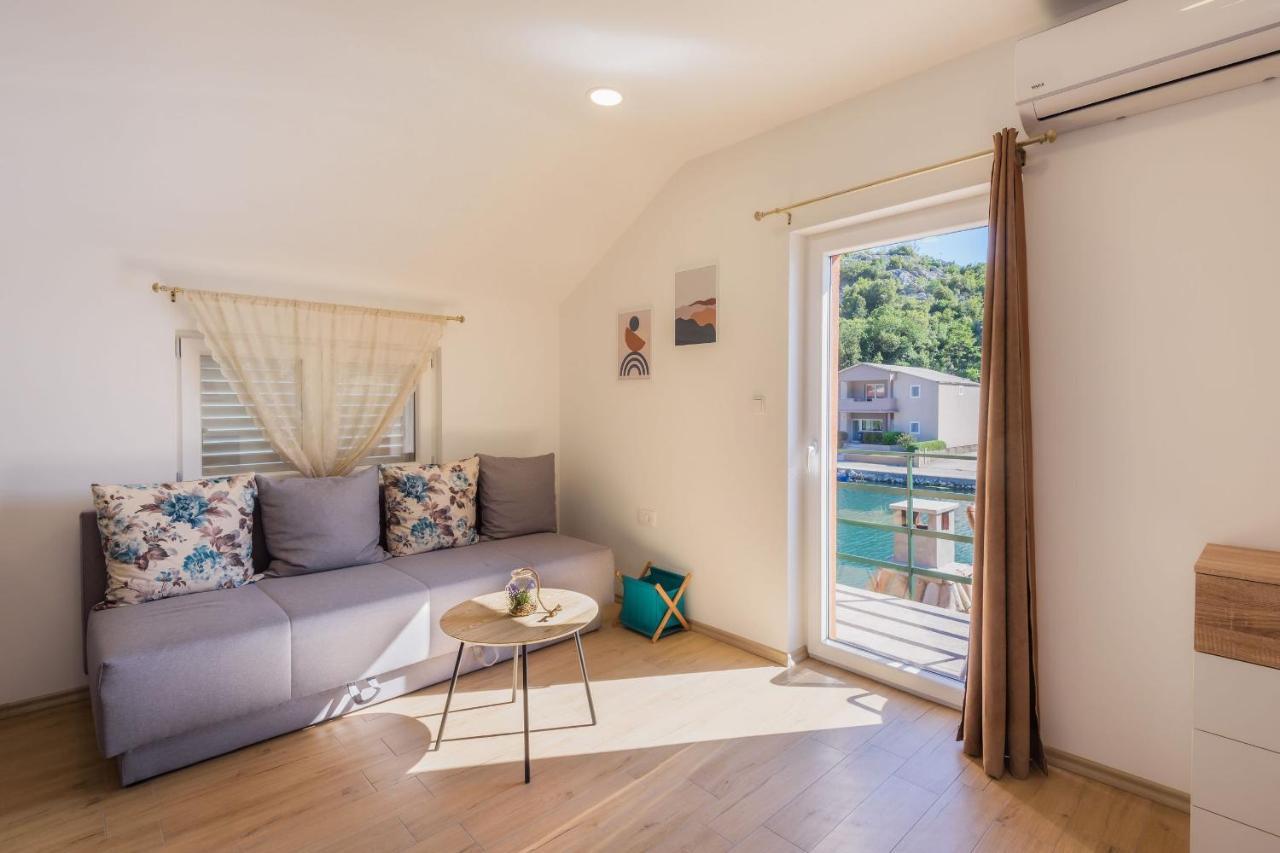 Bonaca Apartman Rogotin Kültér fotó