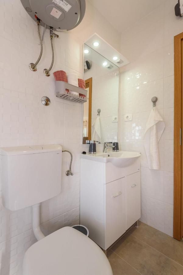 Bonaca Apartman Rogotin Kültér fotó